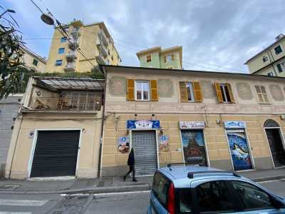 Appartamento in Vendita a Genova via Rossetti Quarto