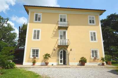 Villa Singola in Vendita a Lucca via Per Corte Guidi 60 Picciorana