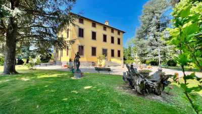 Villa Singola in Vendita a Lucca