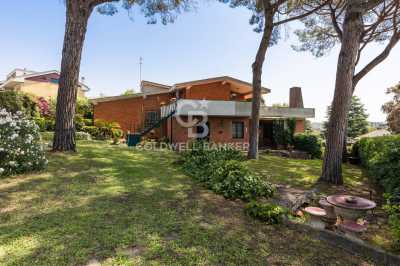 Villa Singola in Vendita a Roma via Gaetano Koch Eur