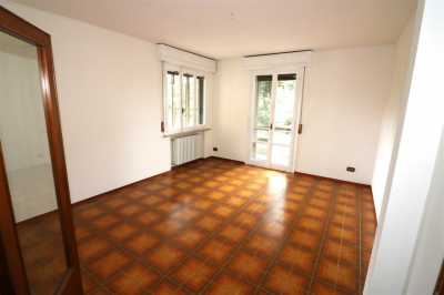 Appartamento in Vendita a Parma Strada Langhirano 472