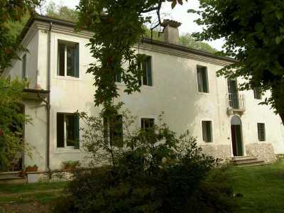 Villa in Vendita a Montecchio Maggiore