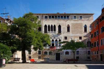 Edificio Stabile Palazzo in Vendita a Venezia Campo Bandiera e Moro Castello
