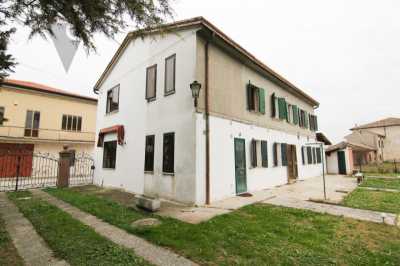 Villa Bifamiliare in Vendita a Piove di Sacco via Villa 48 Corte