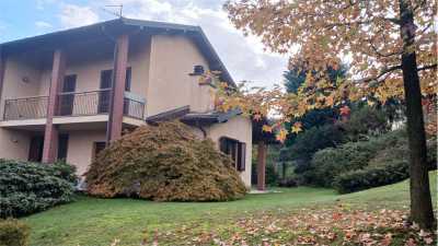 Villa Bifamiliare in Vendita a Bodio Lomnago