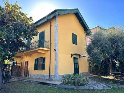 Villa in Vendita a Sanremo via Duca Degli Abruzzi 530