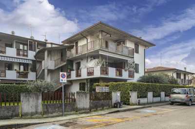 Appartamento in Vendita a Sommacampagna via Corrobiolo Sommacampagna