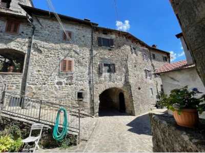 Appartamento in Vendita a San Romano in Garfagnana via Degli Archi 1