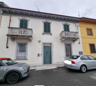 Villa a Schiera in Vendita a Trino via Trento 13