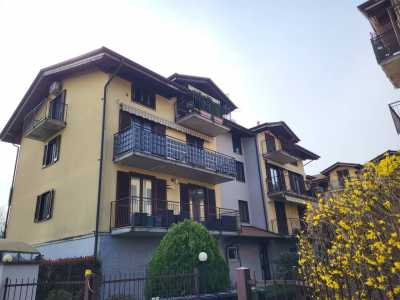Appartamento in Vendita a Cairate via Campo Dei Fiori
