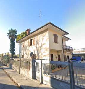 Villa in Vendita ad Udine via Milazzo