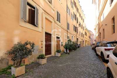 Appartamento in Vendita a Roma via Dei Ciancaleoni Rione Monti