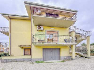 Appartamento in Vendita ad Anguillara Sabazia via Arno