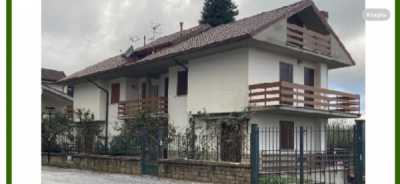 Villa in Vendita a Leonessa via Aldo Moro