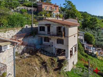 Villa in Vendita a Poggio San Lorenzo via Tiballi