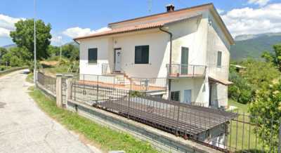 Villa in Vendita a Rieti via Nuova 1