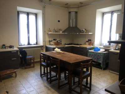 Rustico Casale in Vendita a Parma Strada Chiaviche