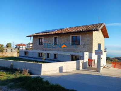 Villa in Vendita a Colonnella Contrada San Martino