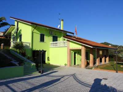 Villa in Vendita a Martinsicuro via del Semaforo 21