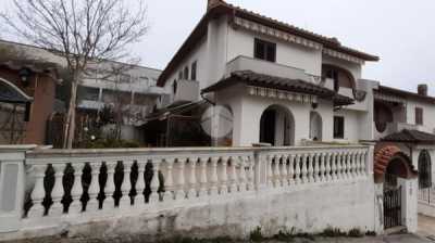 Villa in Vendita a Penne via Zopito Ciulli 3