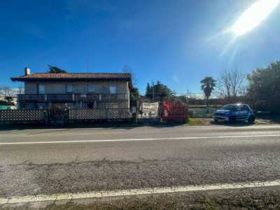 Villa in Vendita a Castions di Strada via San Pellegrino 44
