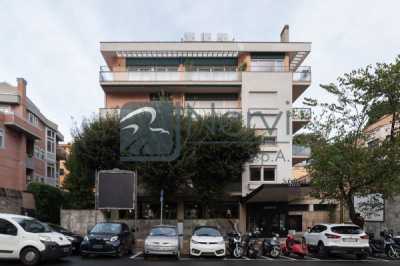 Appartamento in Vendita a Roma via Antonio Stoppani