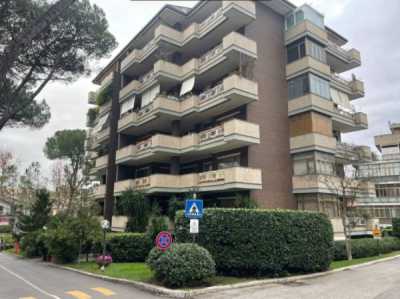 Appartamento in Vendita a Roma via Cassia