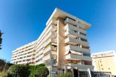 Appartamento in Vendita a Roma via Riva Ligure 44