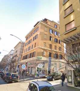 Appartamento in Vendita a Roma via Appia Nuova 528