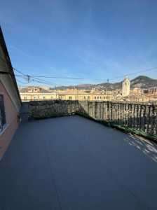 Appartamento in Vendita a Genova via Gaetano Donizetti