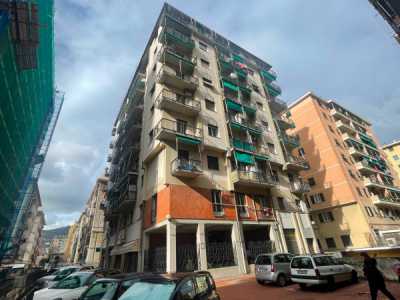 Appartamento in Vendita a Genova via Monticelli
