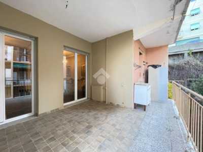 Appartamento in Vendita a Genova via Federico Donaver 6