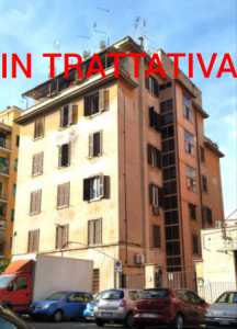 Appartamento in Vendita a Roma via Delle Giunchiglie 51