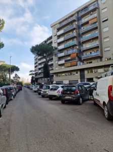 Appartamento in Vendita a Roma via Pescosolido
