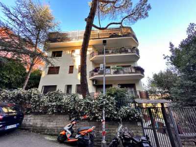 Appartamento in Vendita a Roma via Campo Catino