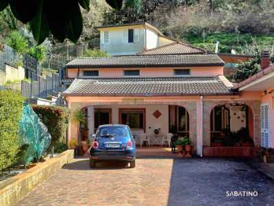 Villa in Vendita a Salerno via Sant