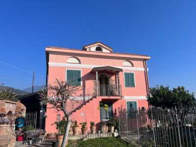Villa in Vendita a Sanremo Strada Alla Colla 119