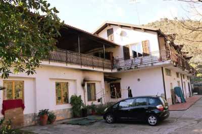 Villa in Vendita a Dolceacqua