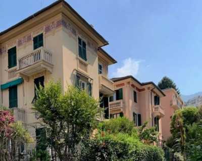 Appartamento in Vendita a Rapallo via Maggio Verroggio