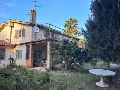 Villa in Vendita a Velletri via Redina Ricci