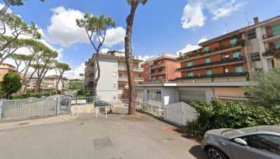 Appartamento in Vendita a Roma via Baveno