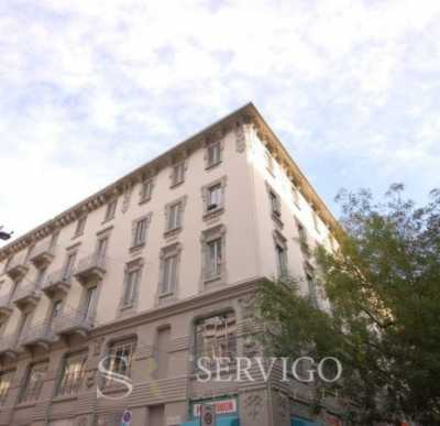 Appartamento in Affitto a Milano via Solari 6