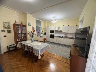 Appartamento in Vendita a Torino Corso Alessandro Tassoni 57