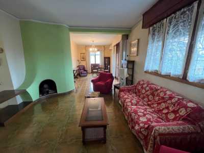 Appartamento in Affitto a Modena via Gioacchino Rossini