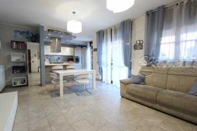 Appartamento in Vendita a Pregnana Milanese via Nilde Iotti