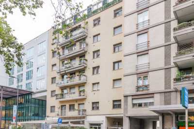 Appartamento in Vendita a Milano Viale Cassala 59