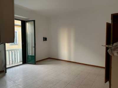 Appartamento in Vendita a Milano via Sorrento 1