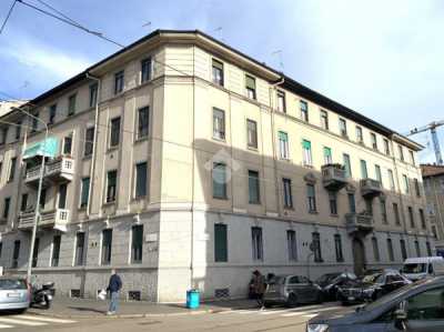 Appartamento in Vendita a Milano Viale Espinasse 62