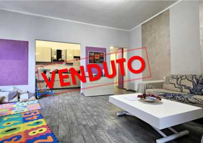 Appartamento in Vendita a Milano via Olgettina 5
