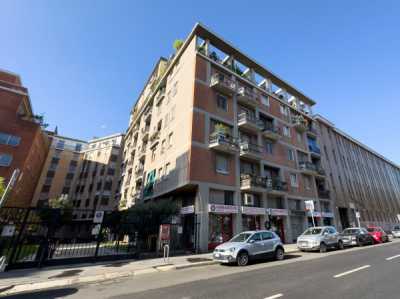 Appartamento in Vendita a Milano via Giuseppe Giacosa 11
